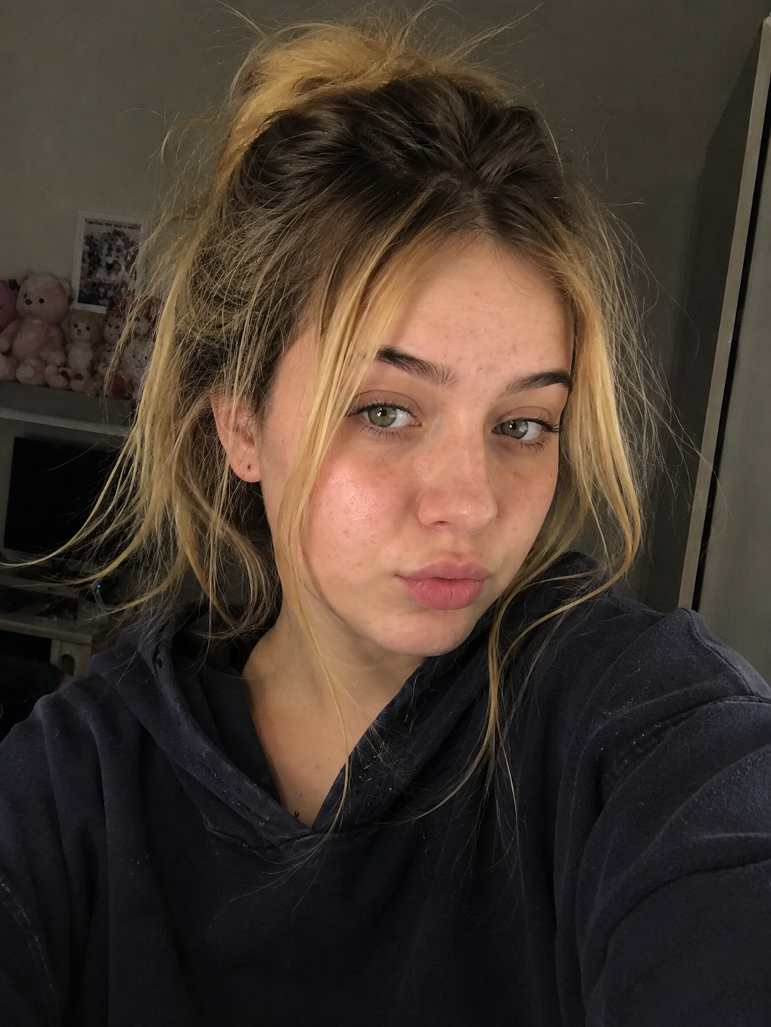 Demet Aksu